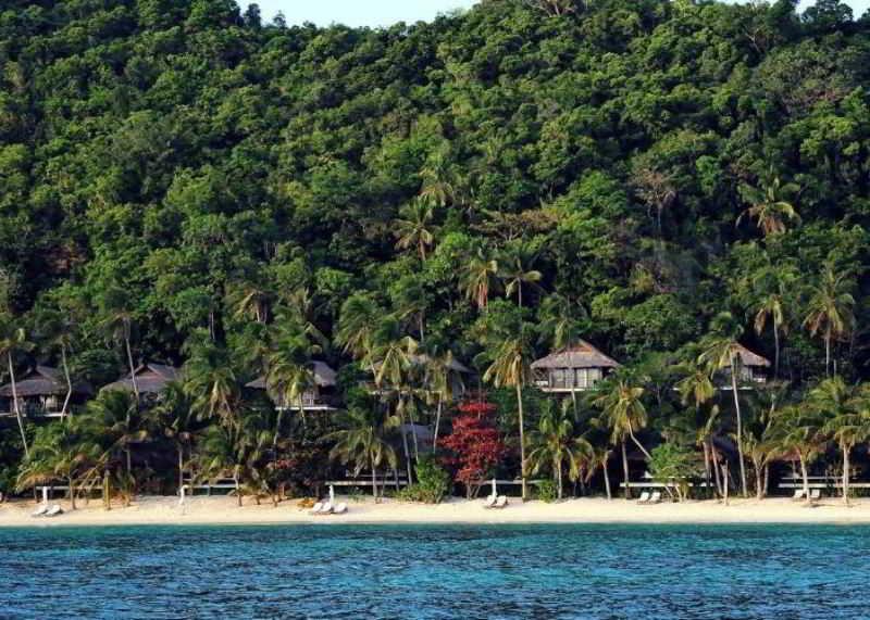 Resort Pangulasian Island 5*